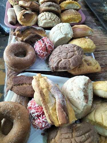 Fotografia tomada fuera de Panaderia Don Mario - Panadería en Cócorit, Son.