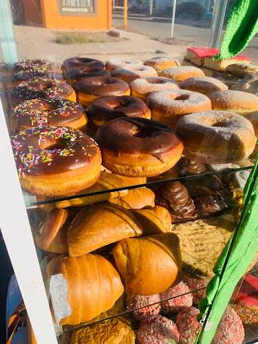 Fotografia tomada fuera de Héroes del pan - Panadería en Cdad. Obregón, Son.