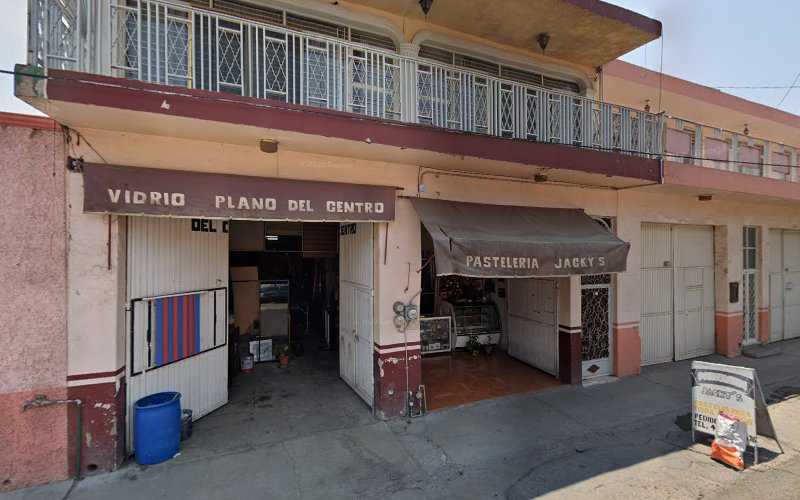 Fotografia tomada fuera de Pasteleria Jacky's - Panadería en Villanueva, Zac.