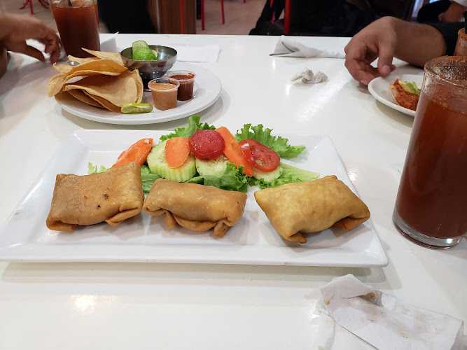 Fotografia tomada fuera de Marisquería La Red - restaurantes en San Agustín de las Juntas, Oax.