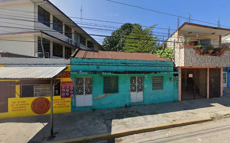 Fotografia tomada fuera de HOJALDRES Y MÁS - Panadería en Centro, Tab.