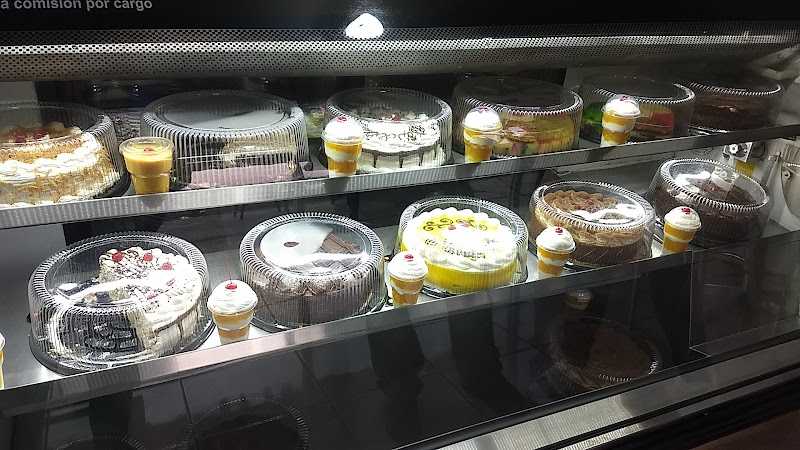 Fotografia tomada fuera de Cesar's pastelería - Pastelería en Tlaxcala, Tlax.