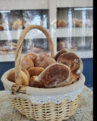 Fotografia tomada fuera de Panadería La Convencedora - Panadería en Huatabampo, Son.