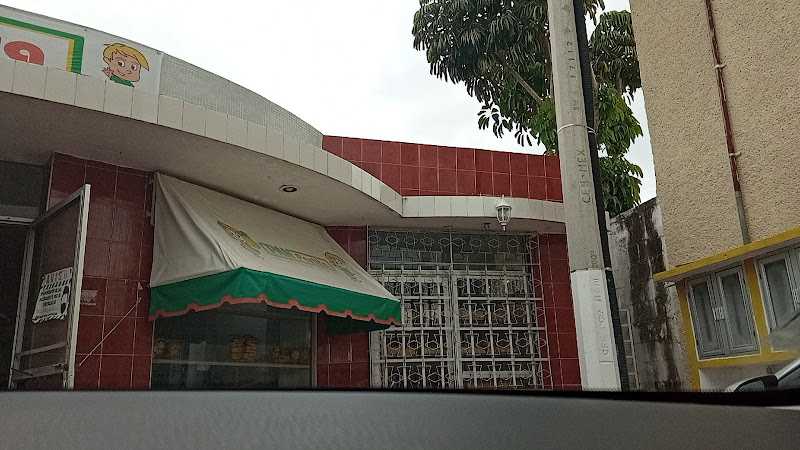 Fotografia tomada fuera de Pan Perlita - Panadería en Mérida, Yuc.