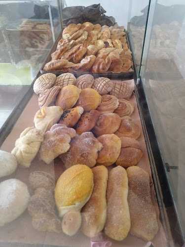 Fotografia tomada fuera de Panadería La Estrella del Oriente - Panadería en Mérida, Yuc.