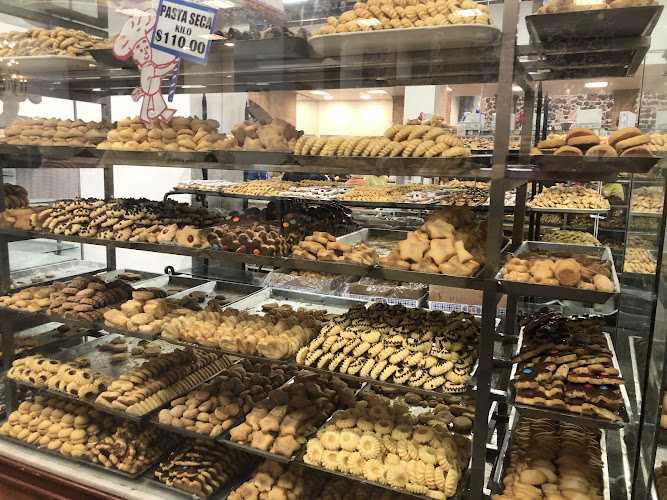 Fotografia tomada fuera de Pastelería Ideal - Panadería en Cuauhtémoc, CDMX