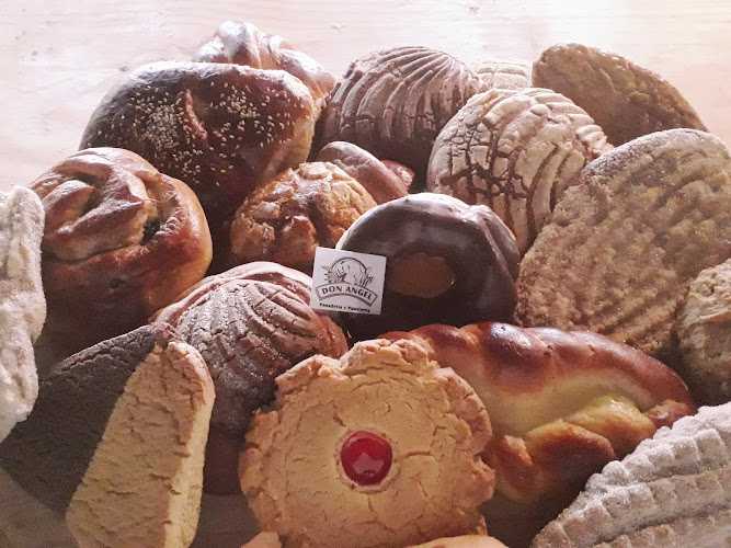 Fotografia tomada fuera de Pasteleria Y Panaderia La Sabrosita - Bakery en Villa del Carbón, Edomex.