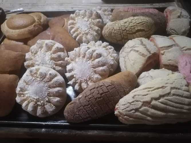 Fotografia tomada fuera de Panaderia Guichos - Panadería en San Francisco Tetlanohcan, Tlax.