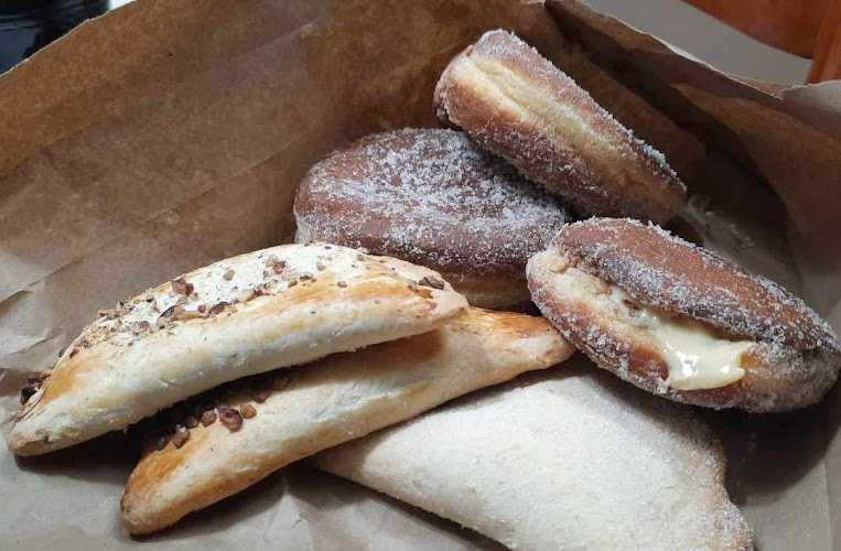 Fotografia tomada fuera de Panadería Y Cafetería La Fé - Panadería en Nueva Rosita, Coah.