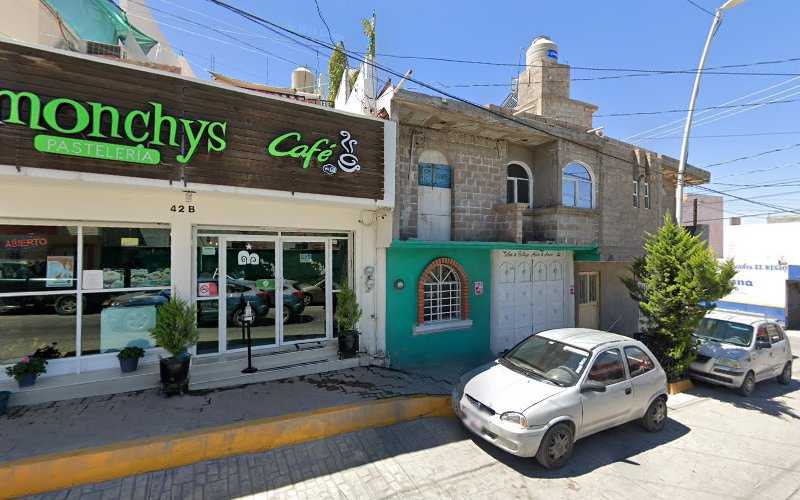 Fotografia tomada fuera de Pastelería Monchy's Rio Grande - Cake shop en Río Grande, Zac.