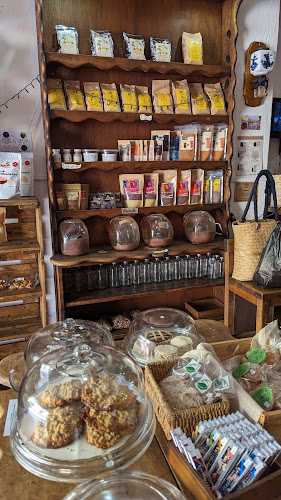 Fotografia tomada fuera de El Porvenir, productos artesanales - Tienda de delicatessen en San Cristóbal de las Casas, Chis.