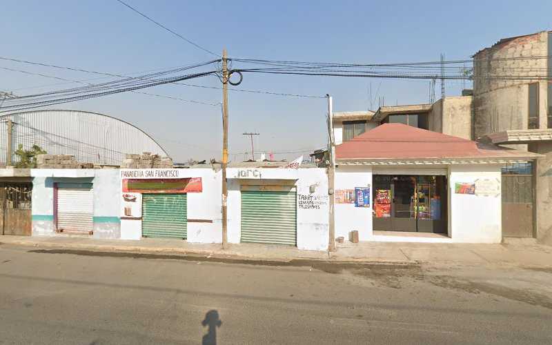 Fotografia tomada fuera de Panadería y Pastelería Del pilar - Panadería en Teolocholco, Tlax.