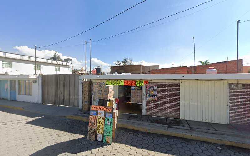 Fotografia tomada fuera de R&M Panaderia - Tienda de alimentación en San Antonio Portezuelo, Pue.