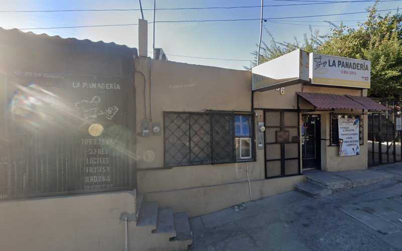 Fotografia tomada fuera de Panadería Nueva - Panadería en Hermosillo, Son.