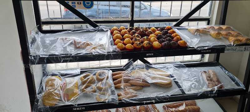 Fotografia tomada fuera de Panadería DANESA - Panadería en Hermosillo, Son.