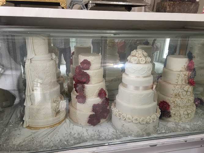 Fotografia tomada fuera de Cristina's Pasteleria - Pastelería en Hermosillo, Son.