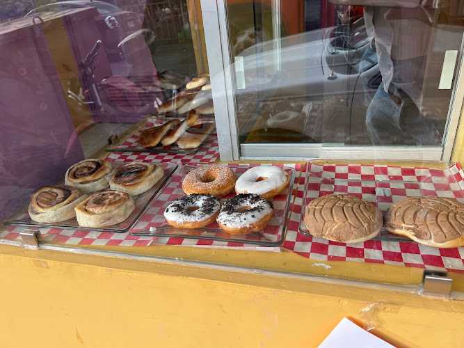 Fotografia tomada fuera de Mr. Clark Panadería - Panadería en Hermosillo, Son.