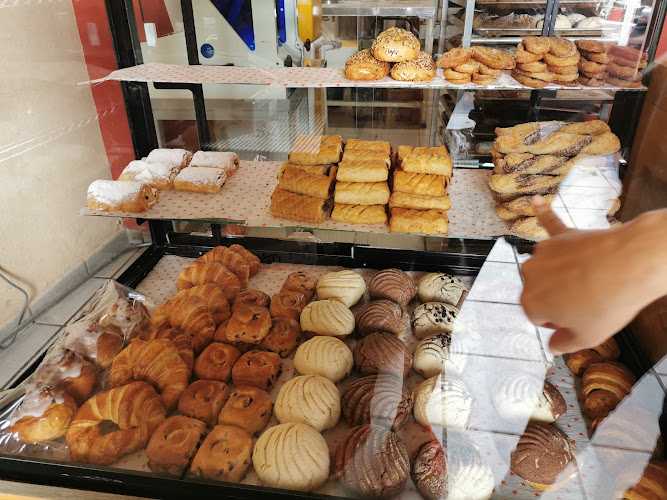 Fotografia tomada fuera de Panadería artesanal san luis - Panadería en San Luis Potosí, S.L.P.