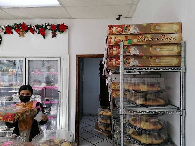 Fotografia tomada fuera de Betty Love Cake Shop - Pastelería en San Luis Río Colorado, Son.