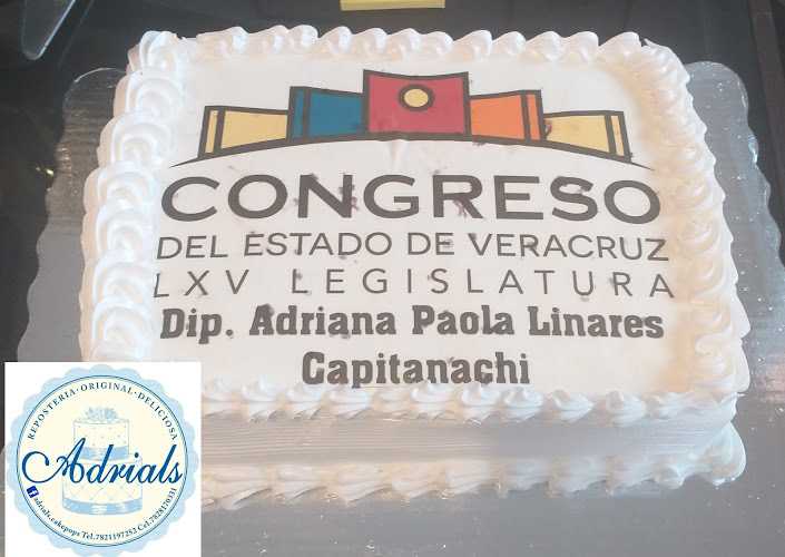 Fotografia tomada fuera de Adrial's - Pastelería en Poza Rica de Hidalgo, Ver.