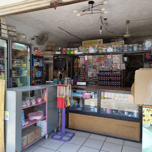 Fotografia tomada fuera de El Repostero - Tienda de artículos para decoración en pastelería en San Vicente, Nay.