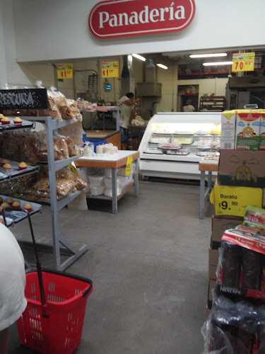 Fotografia tomada fuera de Soriana Express Bahia De Banderas - Supermercado en San Vicente, Nay.