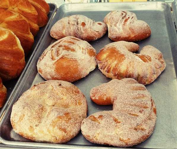 Fotografia tomada fuera de Panadería July - Panadería en San Luis Potosí, S.L.P.