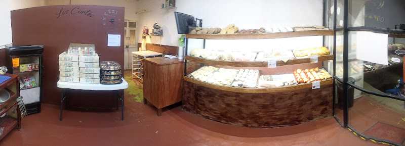 Fotografia tomada fuera de PANADERÍA LOS CORTÉS - Panadería en Lagos de Moreno, Jal.