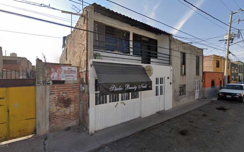 Fotografia tomada fuera de Deli Cake postres y Pastelería - Panadería en Lagos de Moreno, Jal.