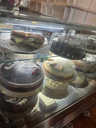 Fotografia tomada fuera de Pasteleria La Cochera® (Suc. Jiquilpan) - cafeterías en Jiquilpan de Juárez, Mich.