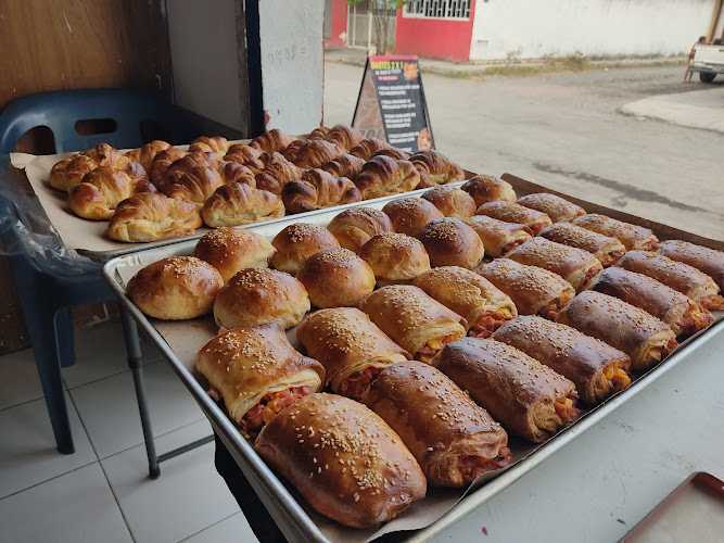 Fotografia tomada fuera de Panadería saborea Tecomán - Panadería en Tecomán, Col.