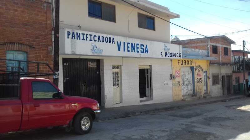 Fotografia tomada fuera de Panificadora Vienesa - Bakery en Acámbaro, Gto.