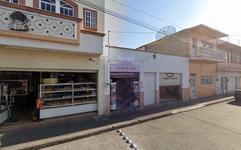 Fotografia tomada fuera de De Reyes Panificadora - Panadería en Acámbaro, Gto.