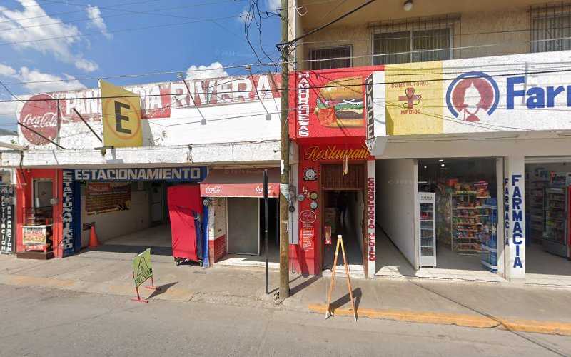 Fotografia tomada fuera de Panadería Rivera - Panadería en Rioverde, S.L.P.
