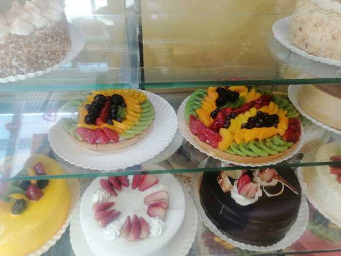 Fotografia tomada fuera de La Truffa - Pastelería en Naucalpan de Juárez, Edomex.