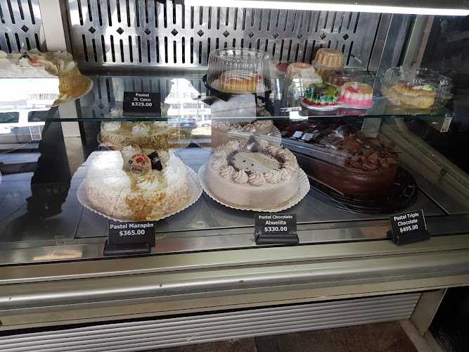 Fotografia tomada fuera de Cafetería y Pastelería Sharon's - cafeterías en Acapulco de Juárez, Gro.