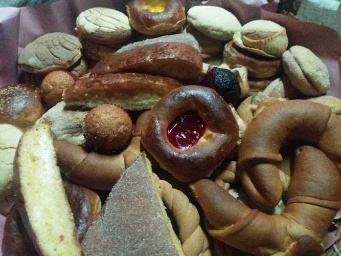 Fotografia tomada fuera de Panadería Tita - Panadería en Acapulco de Juárez, Gro.