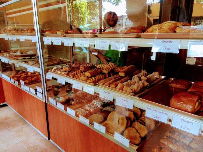 Fotografia tomada fuera de La Buena Tradición - Panadería en Álvaro Obregón, CDMX