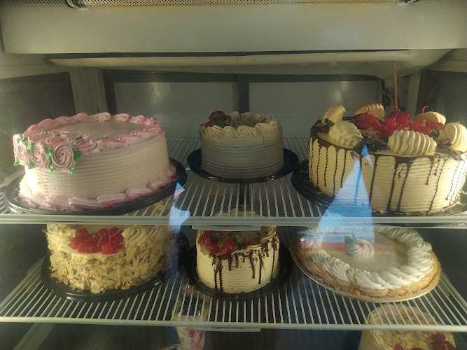 Fotografia tomada fuera de Pasteleria Confetti - Pastelería en Tlajomulco de Zúñiga, Jal.