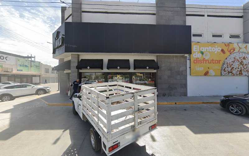 Fotografia tomada fuera de Pastelería Nina Juárez - Pastelería en Torreón, Coah.