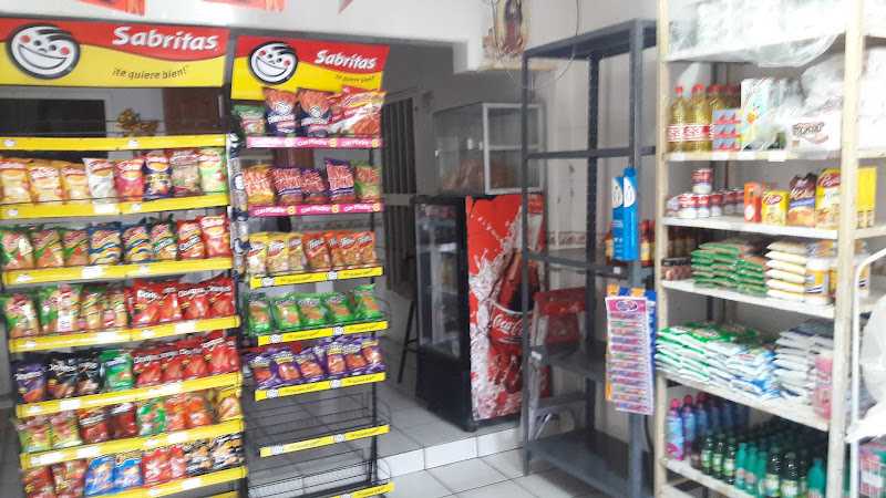 Fotografia tomada fuera de Panadería-. Sevilla - Panadería en Torreón, Coah.