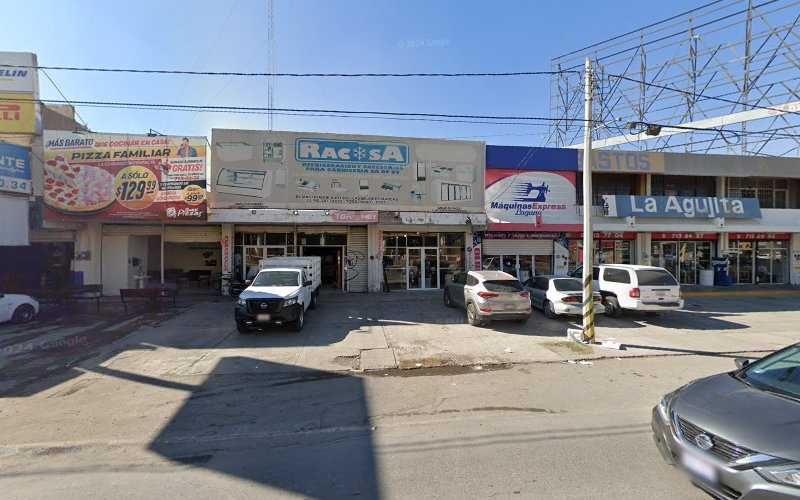 Fotografia tomada fuera de Centro Comercial de la Laguna - Carnicería en Torreón, Coah.