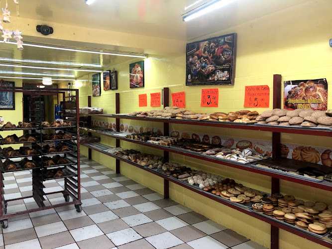 Fotografia tomada fuera de Panificadora Elvimal - Panadería en Heroica Puebla de Zaragoza, Pue.