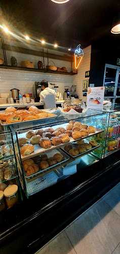 Fotografia tomada fuera de Faustino Café - Panadería en Coyoacán, CDMX