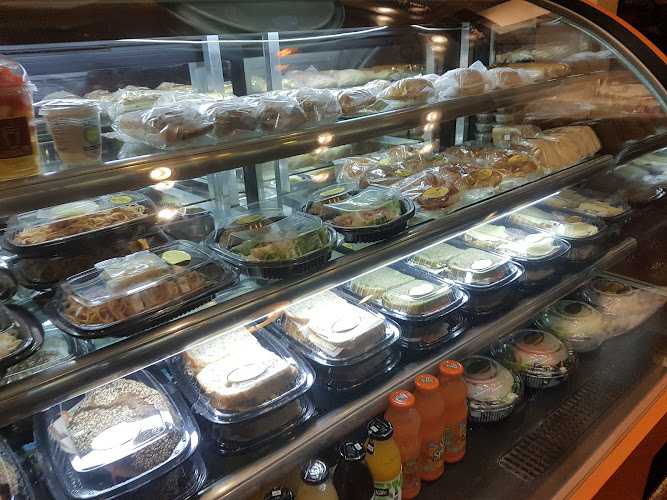 Fotografia tomada fuera de Pastelería Alcazar Rio Elba - Pastelería en Cuauhtémoc, CDMX
