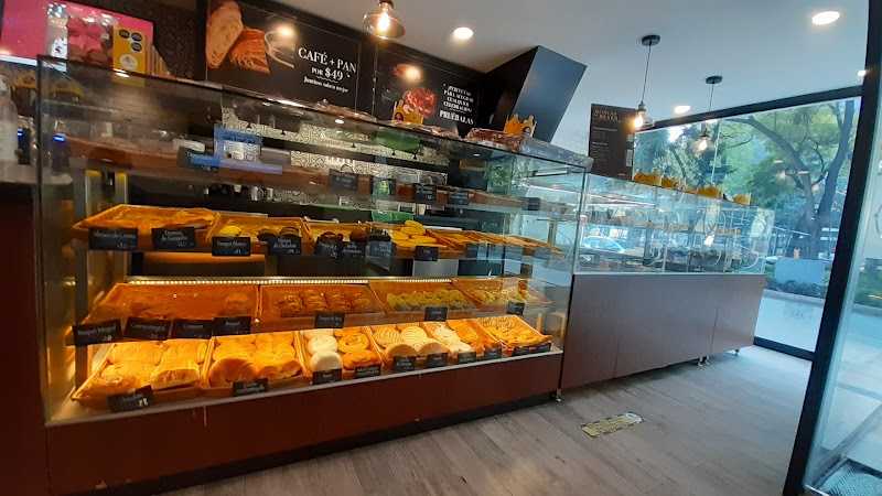 Fotografia tomada fuera de El Globo Express Reforma - Pastelería en Cuauhtémoc, CDMX
