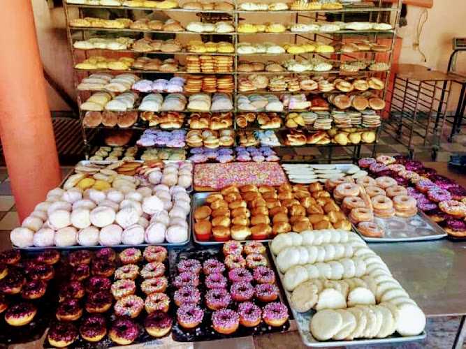 Fotografia tomada fuera de Panaderia La Chiquita - Panadería en Tepetongo, Zac.