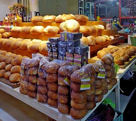 Fotografia tomada fuera de Panadería Artesanal La Paz - Panadería en Oaxaca de Juárez, Oax.