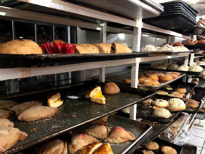 Fotografia tomada fuera de Venta de pan - Panadería en Colima, Col.