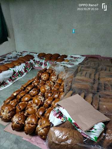 Fotografia tomada fuera de Panaderia & Pasteleria Perez - Panadería en San Bartolomé Quialana, Oax.